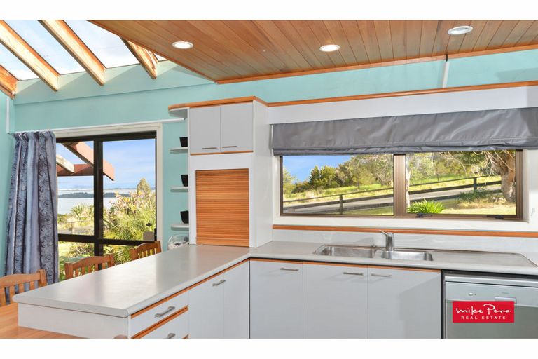 Photo of property in 100 Te Rongo Road, Parua Bay, Whangarei, 0174