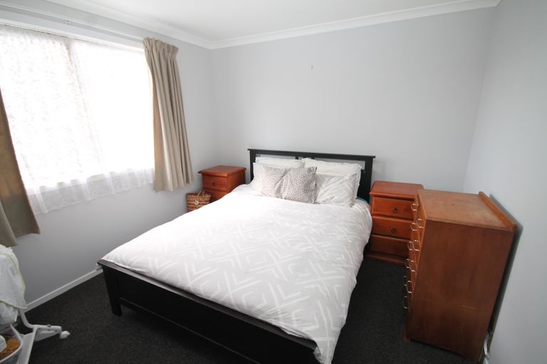 Photo of property in 71 Chichester Drive, Rosehill, Papakura, 2113