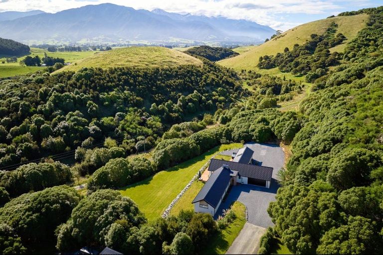 Photo of property in 5 Ingles Drive, Kaikoura Flat, Kaikoura, 7371