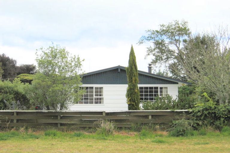 Photo of property in 211 Kiwi Road, Whangamata, 3620
