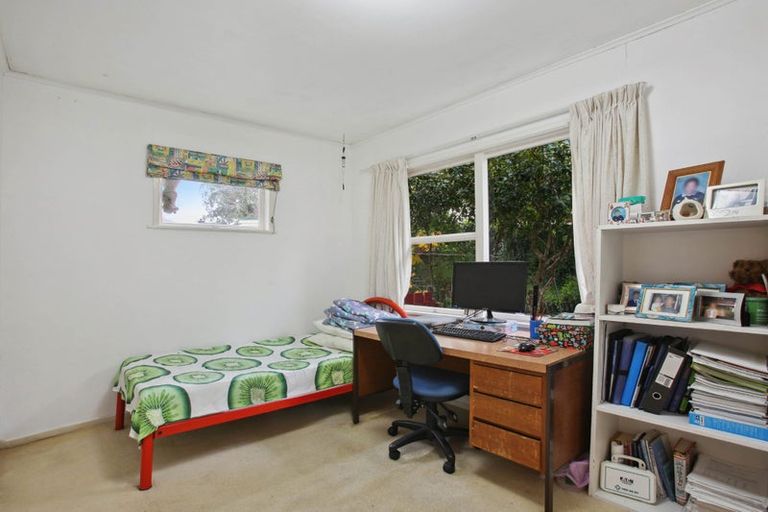 Photo of property in 33 Nevada Avenue, Pakuranga Heights, Auckland, 2010