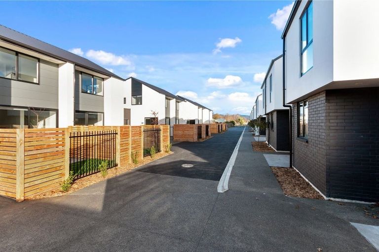 Photo of property in 4 Verlamio Lane, Edgeware, Christchurch, 8013