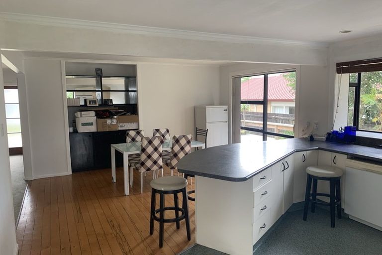 Photo of property in 18 Madill Street, Tuakau, 2121