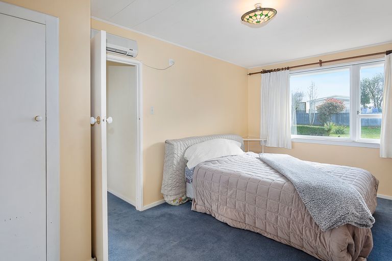 Photo of property in 56 Highfield Terrace, Newfield, Invercargill, 9812