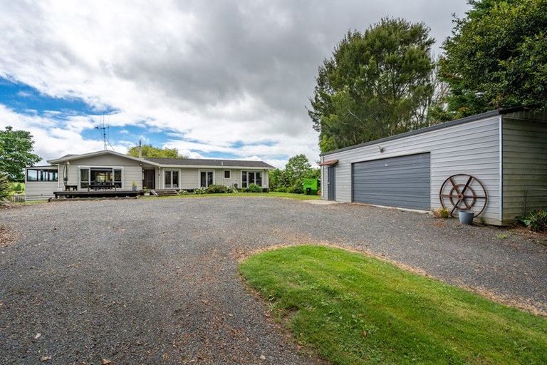 Photo of property in 1986 Kakaramea Road, Ngahinapouri, Hamilton, 3290