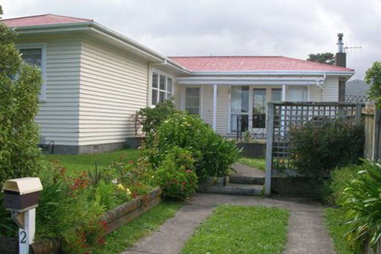 Photo of property in 2 Kiwi Road, Raumati Beach, Paraparaumu, 5032