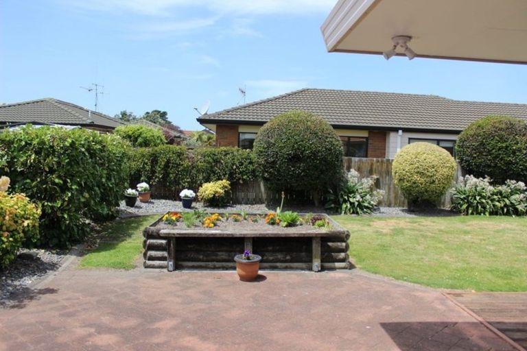 Photo of property in 25 Reef Avenue, Papamoa Beach, Papamoa, 3118