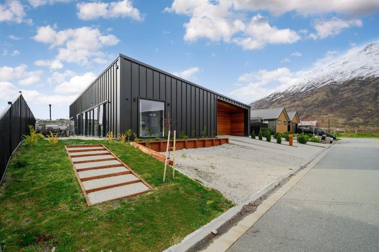 Photo of property in 4 Cumberland Road, Lower Shotover, Queenstown, 9304