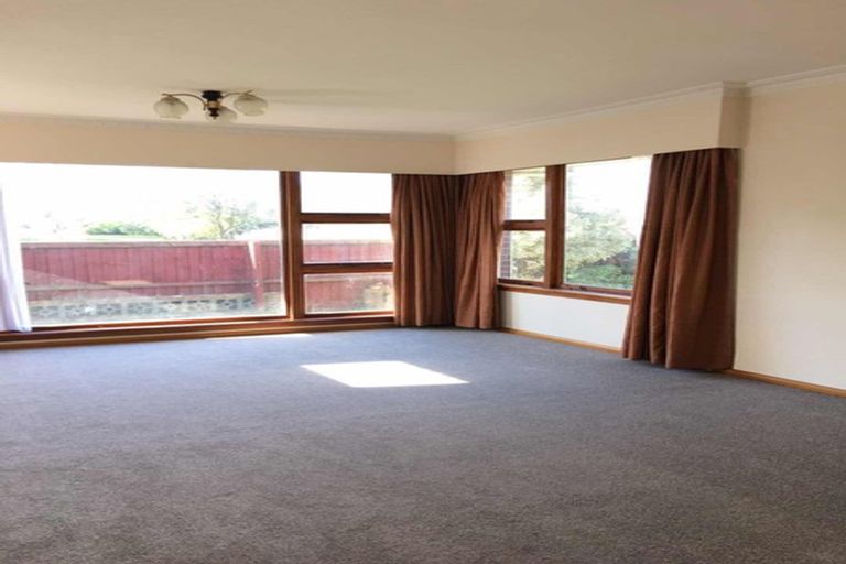 Photo of property in 3 Woodbury Street, Avonhead, Christchurch, 8042