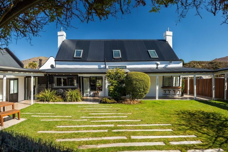 Photo of property in 310 Tucker Beach Road, Queenstown Hill, Queenstown, 9371