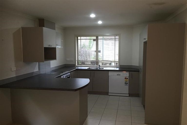Photo of property in 20a Waione Avenue, Te Atatu Peninsula, Auckland, 0610