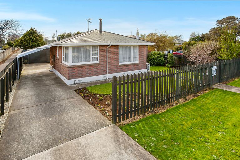 Photo of property in 56 Highfield Terrace, Newfield, Invercargill, 9812