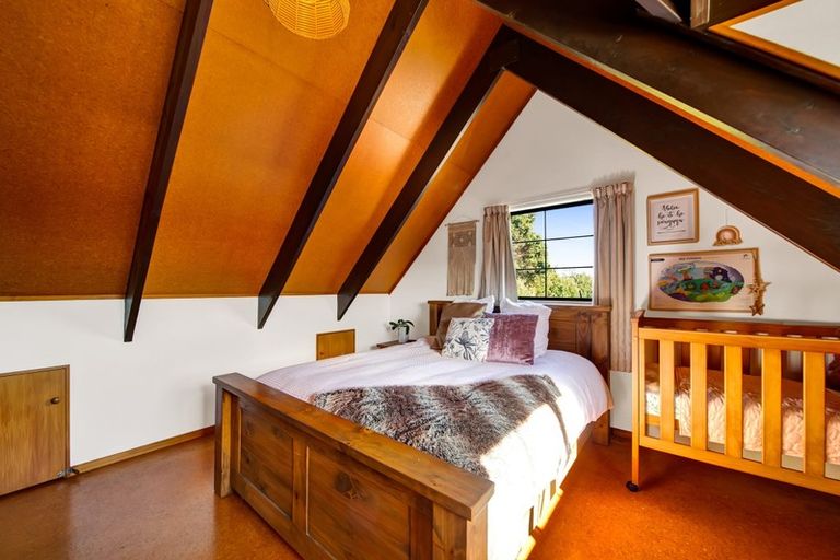 Photo of property in 31 Herekawe Drive, Spotswood, New Plymouth, 4310