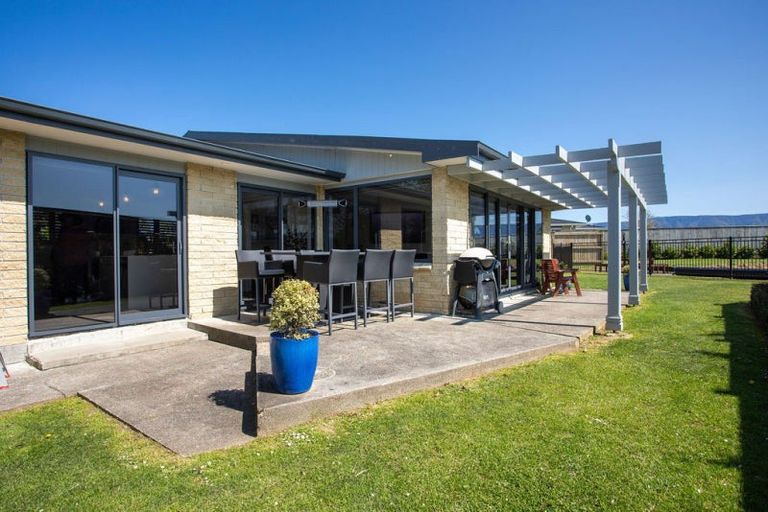 Photo of property in 20 Smith Street, Dannevirke, 4930