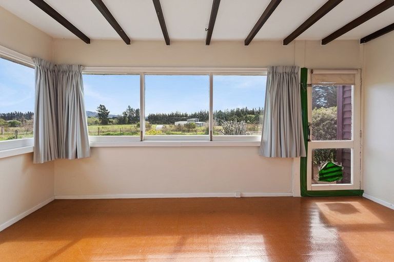 Photo of property in 16 Ropley Street, Amberley, 7410