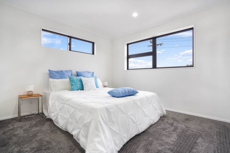 Photo of property in 49 Buckingham Crescent, Papatoetoe, Auckland, 2025