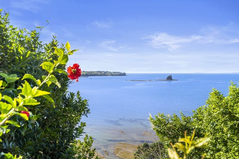 Photo of property in 95 Tiri Road, Tindalls Beach, Whangaparaoa, 0930