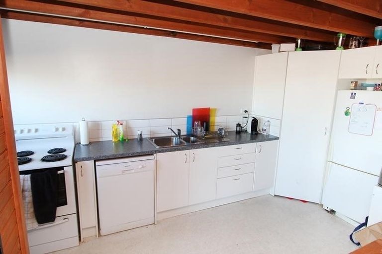 Photo of property in 2 Cosy Dell Road, North Dunedin, Dunedin, 9016