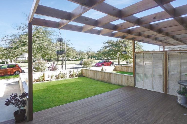 Photo of property in 11 Kauri Drive, Takanini, 2112