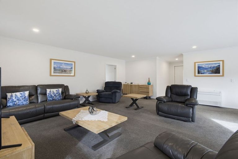 Photo of property in 1a Clifford Place, Amberley, 7410