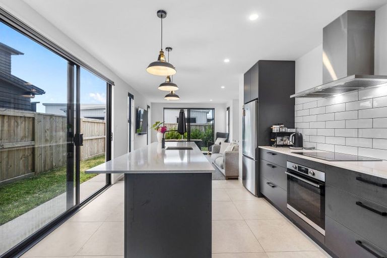 Photo of property in 101 Dunkeld Drive, Papamoa, 3118