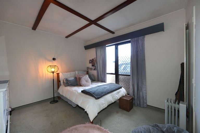 Photo of property in 2/807 Avenue Road East, Parkvale, Hastings, 4122