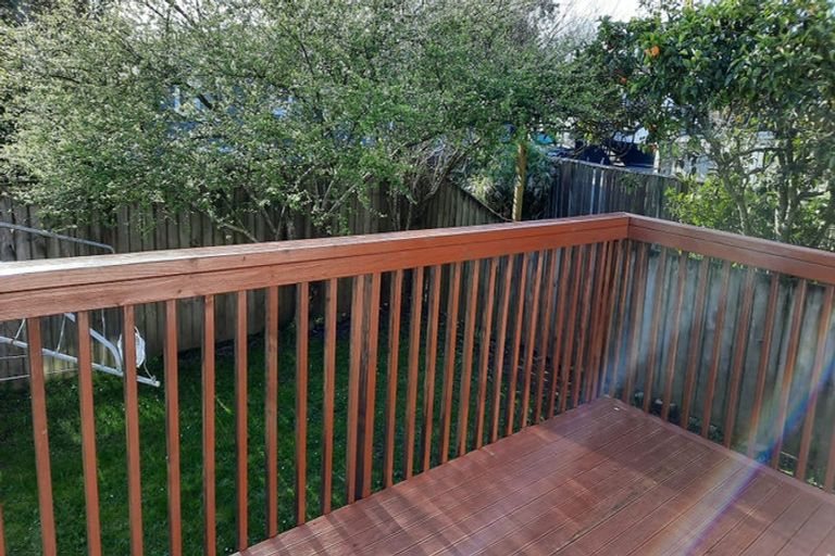 Photo of property in 142 Edgewater Drive, Pakuranga, Auckland, 2010