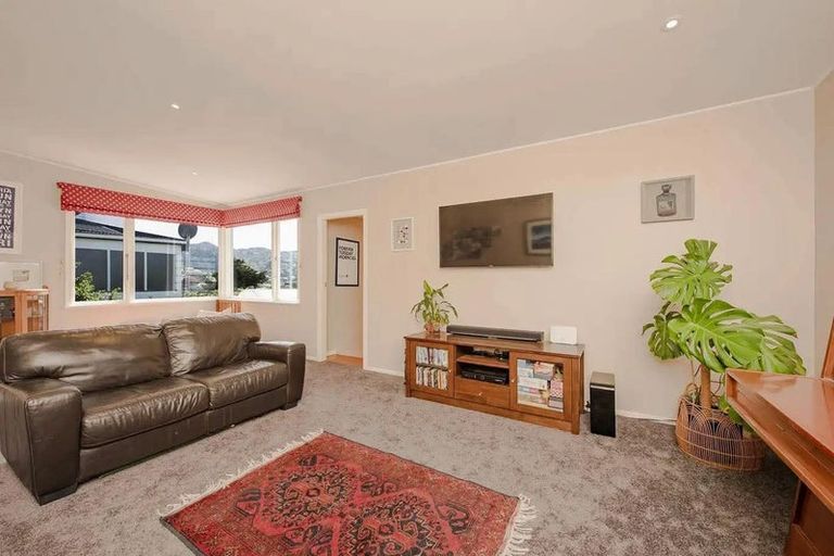 Photo of property in 38 Hathaway Avenue, Karori, Wellington, 6012