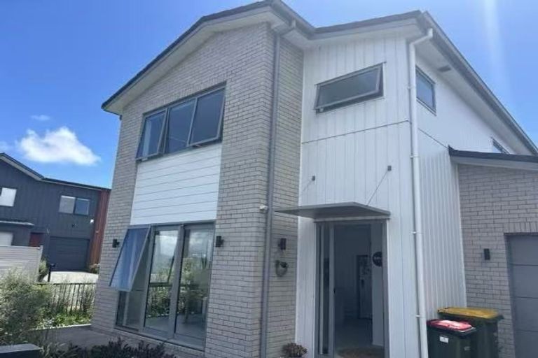 Photo of property in 5 Te Mura Crescent, Takanini, 2112