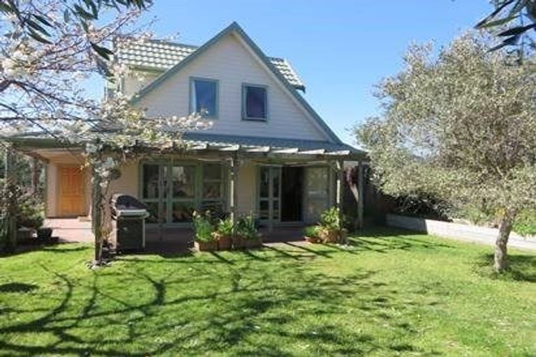 Photo of property in 22 Forest Lane, Raumati South, Paraparaumu, 5032