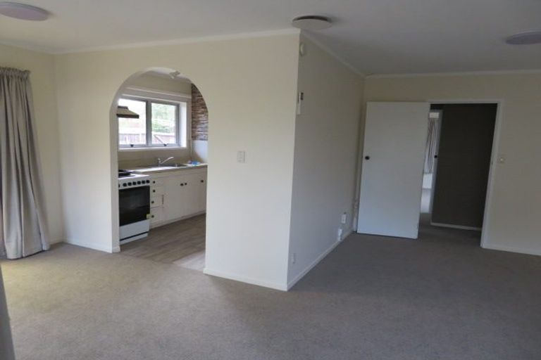 Photo of property in 2/17 Waimahia Avenue, Weymouth, Auckland, 2103