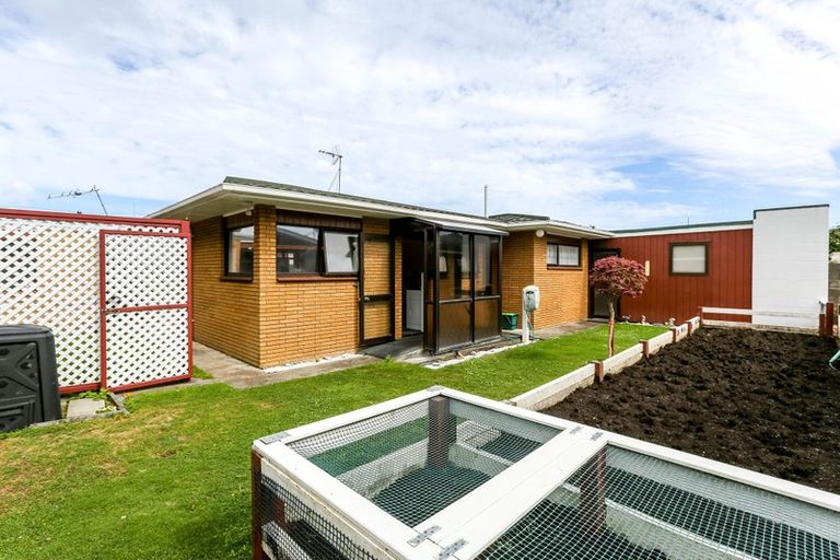 Photo of property in 4/6 Holsworthy Road, Lower Vogeltown, New Plymouth, 4310