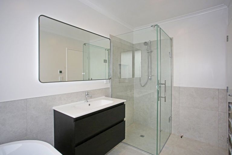 Photo of property in 1 Vintner Lane, Pokeno, 2402