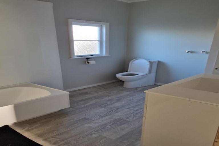 Photo of property in 42 Seabury Avenue, Foxton Beach, Foxton, 4815