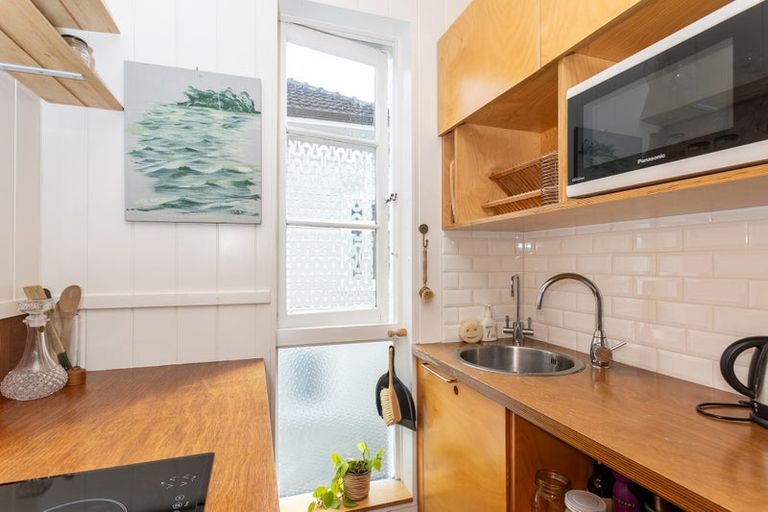 Photo of property in 7/2 Herne Bay Road, Herne Bay, Auckland, 1011