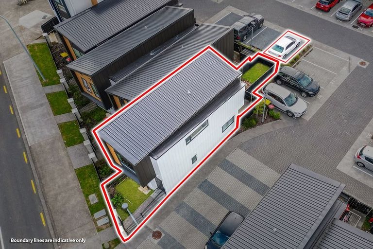 Photo of property in 2 Red Arches Road, Henderson, Auckland, 0610