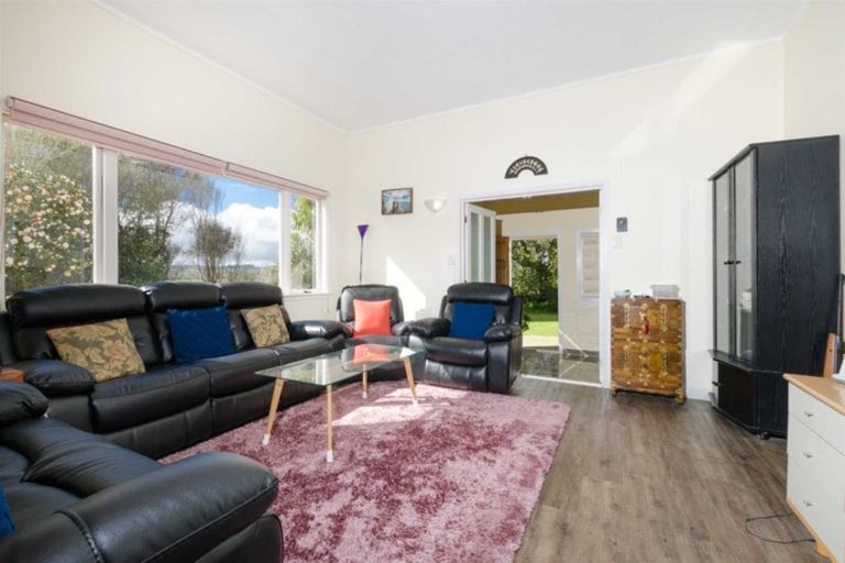 Photo of property in 130 Te Pua School Road, Helensville, 0875