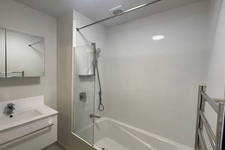 Photo of property in Vedado Apartments, 302/41 Hopper Street, Mount Cook, Wellington, 6011