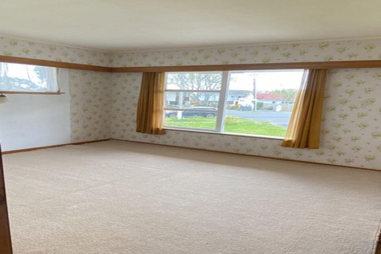 Photo of property in 39 Toroa Street, Torbay, Auckland, 0630