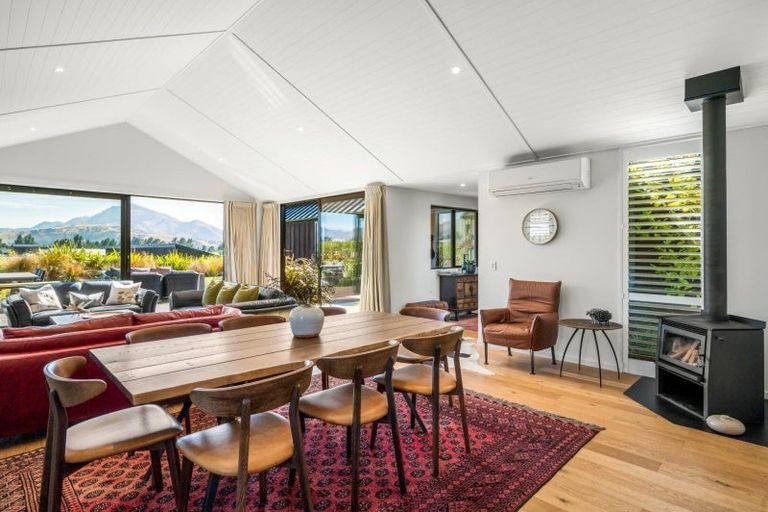 Photo of property in 38 Mount Nicholas Avenue, Wanaka, 9305
