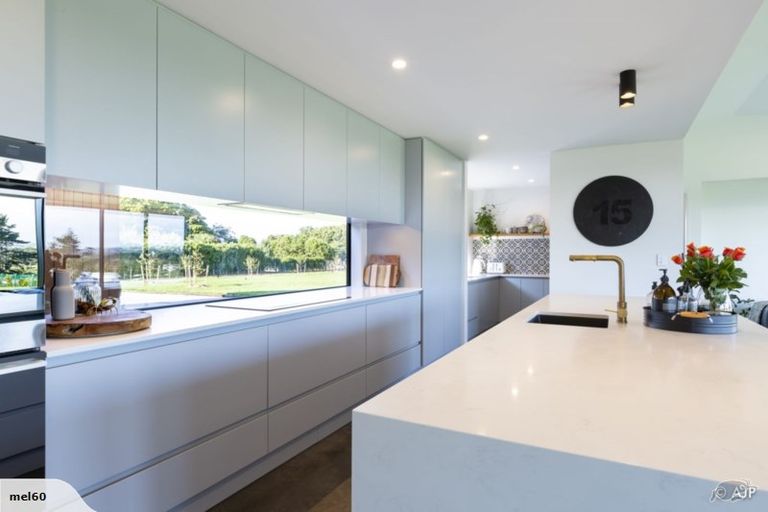 Photo of property in 15 Kotuku Road, Waiuku, 2682