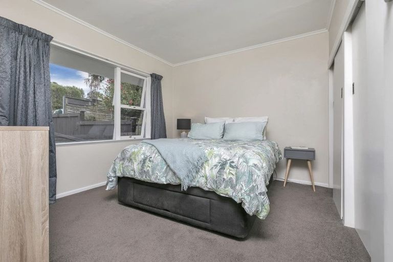 Photo of property in 1/68 Roseberry Avenue, Birkenhead, Auckland, 0626