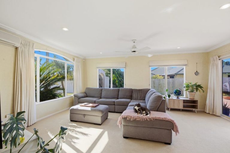 Photo of property in 5 Aranui Drive, Papamoa Beach, Papamoa, 3118