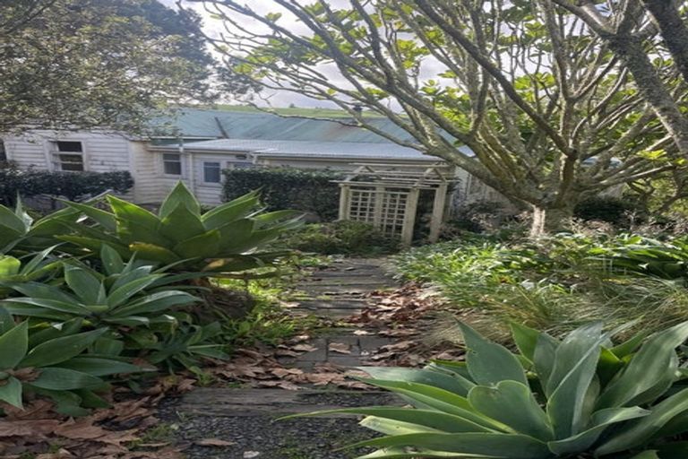 Photo of property in 159f Portsmouth Road, Bombay, 2675