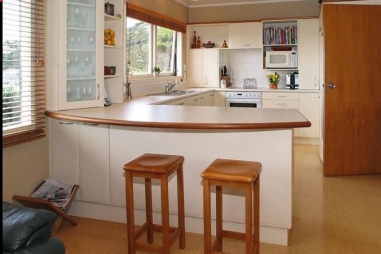 Photo of property in 6 Doon Grove, Papakowhai, Porirua, 5024