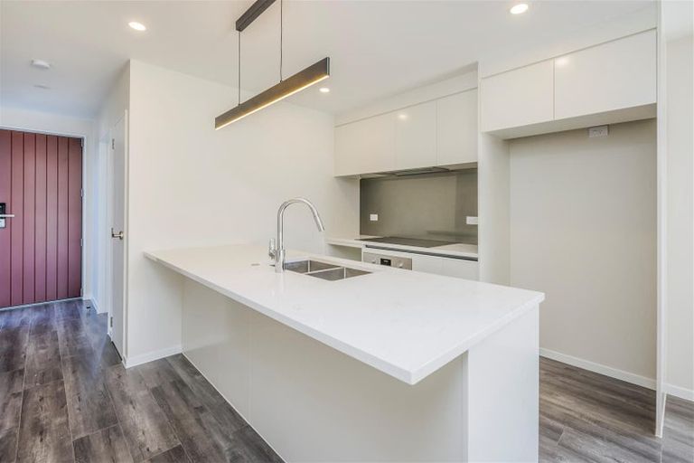 Photo of property in 10 Fredrick Hanson Road, Papakura, 2110