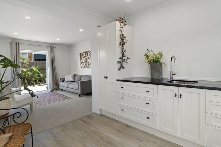 Photo of property in 6a Longwood Lane, Otumoetai, Tauranga, 3110