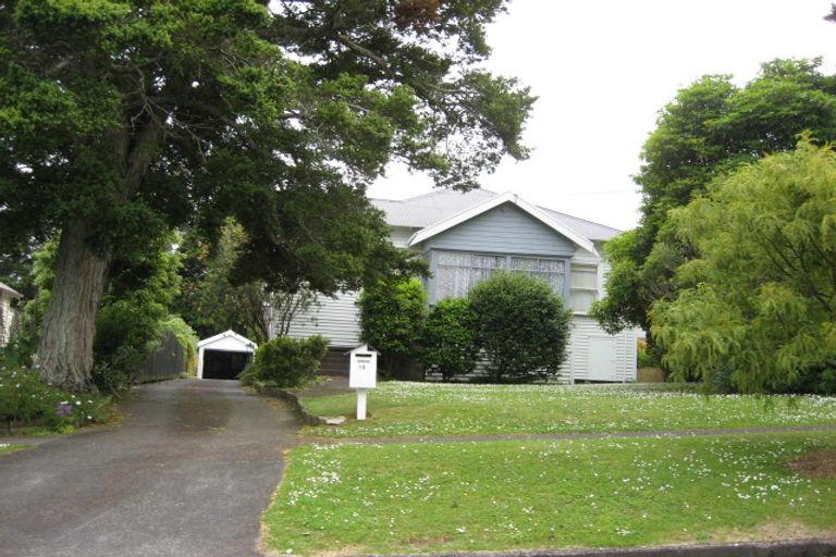 Photo of property in 18 Totara Avenue, Pukekohe, 2120
