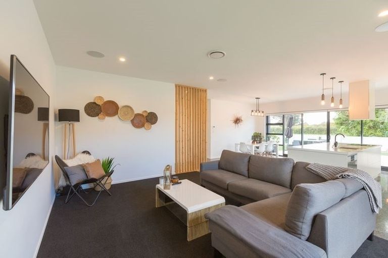 Photo of property in 19 Smith Street, Lepperton, New Plymouth, 4373