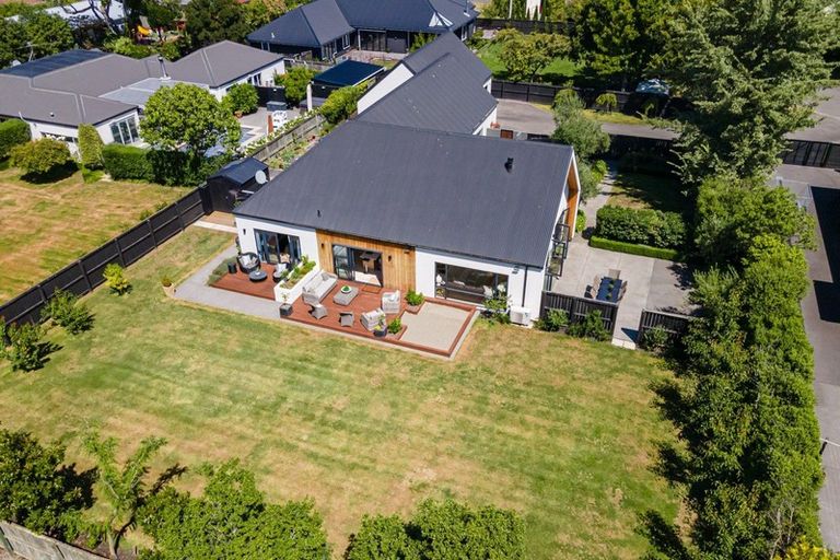 Photo of property in 8 Carnaby Close, St Albans, Christchurch, 8052